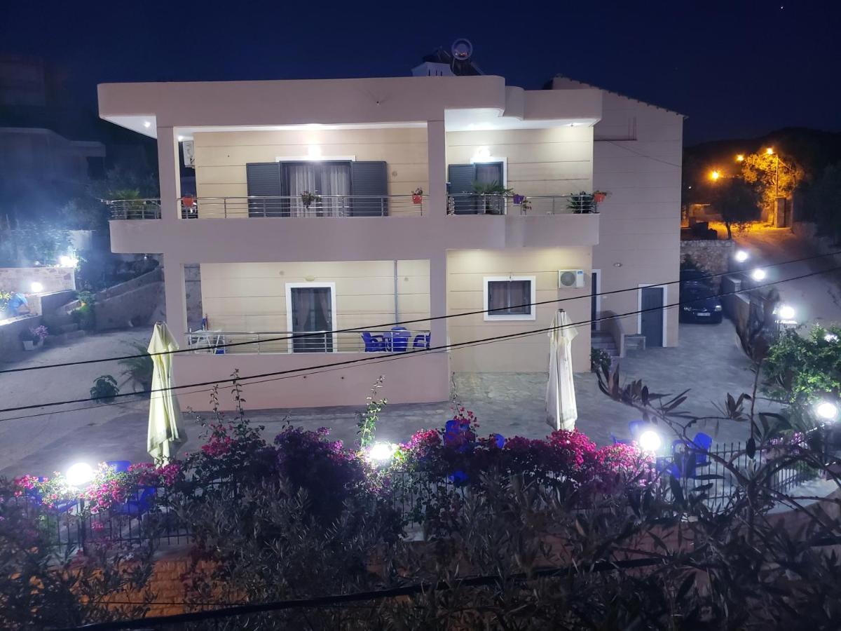 Villa Kela คซามิล ภายนอก รูปภาพ